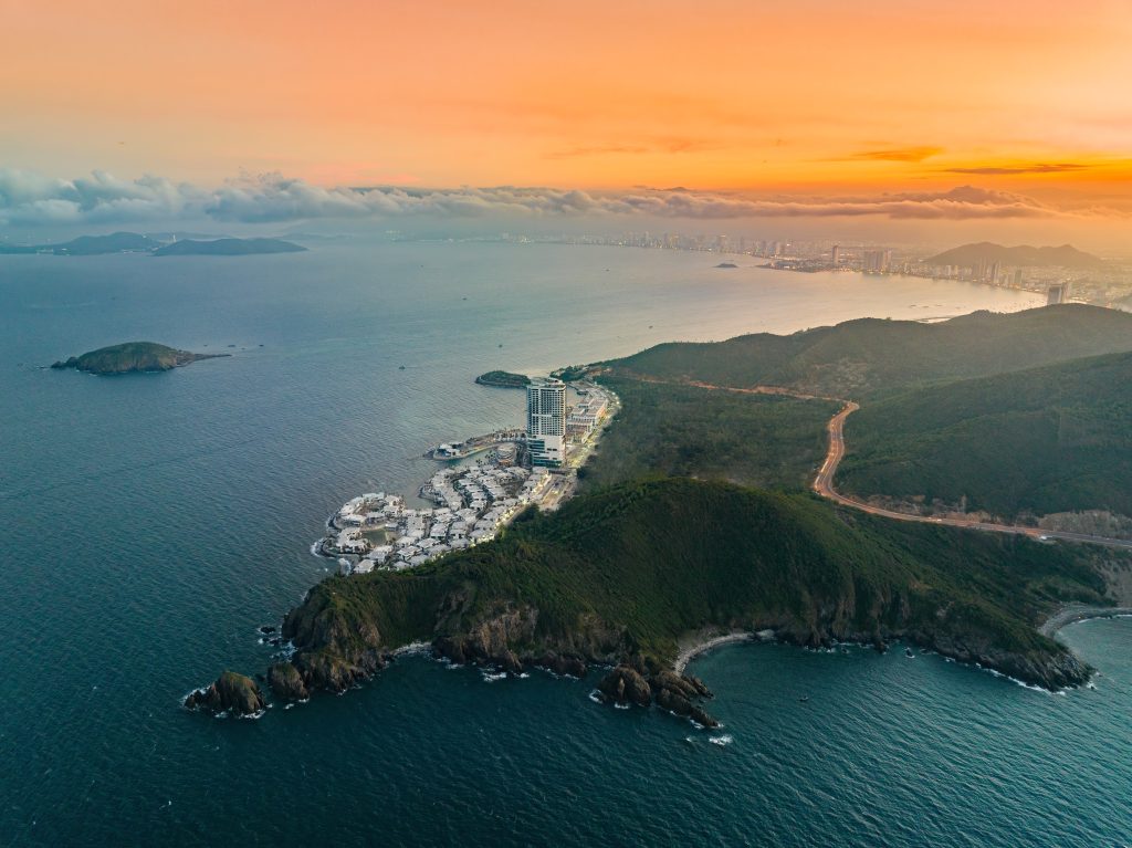 Doanh Nghiệp Trẻ