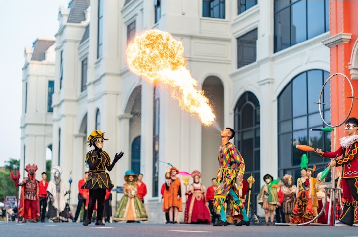 Siêu nhạc hội 8Wonder Winter Festival công bố 11 bản hit và dàn sao Việt biểu diễn cùng Maroon 5 18 5490cc6a134bc5159c5a