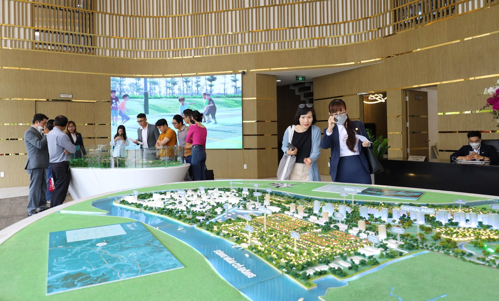 Doanh Nghiệp Trẻ