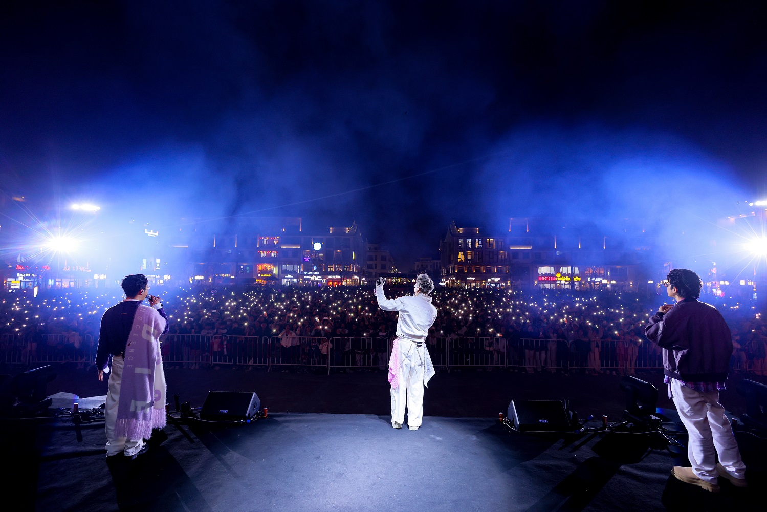 Doanh Nghiệp Trẻ