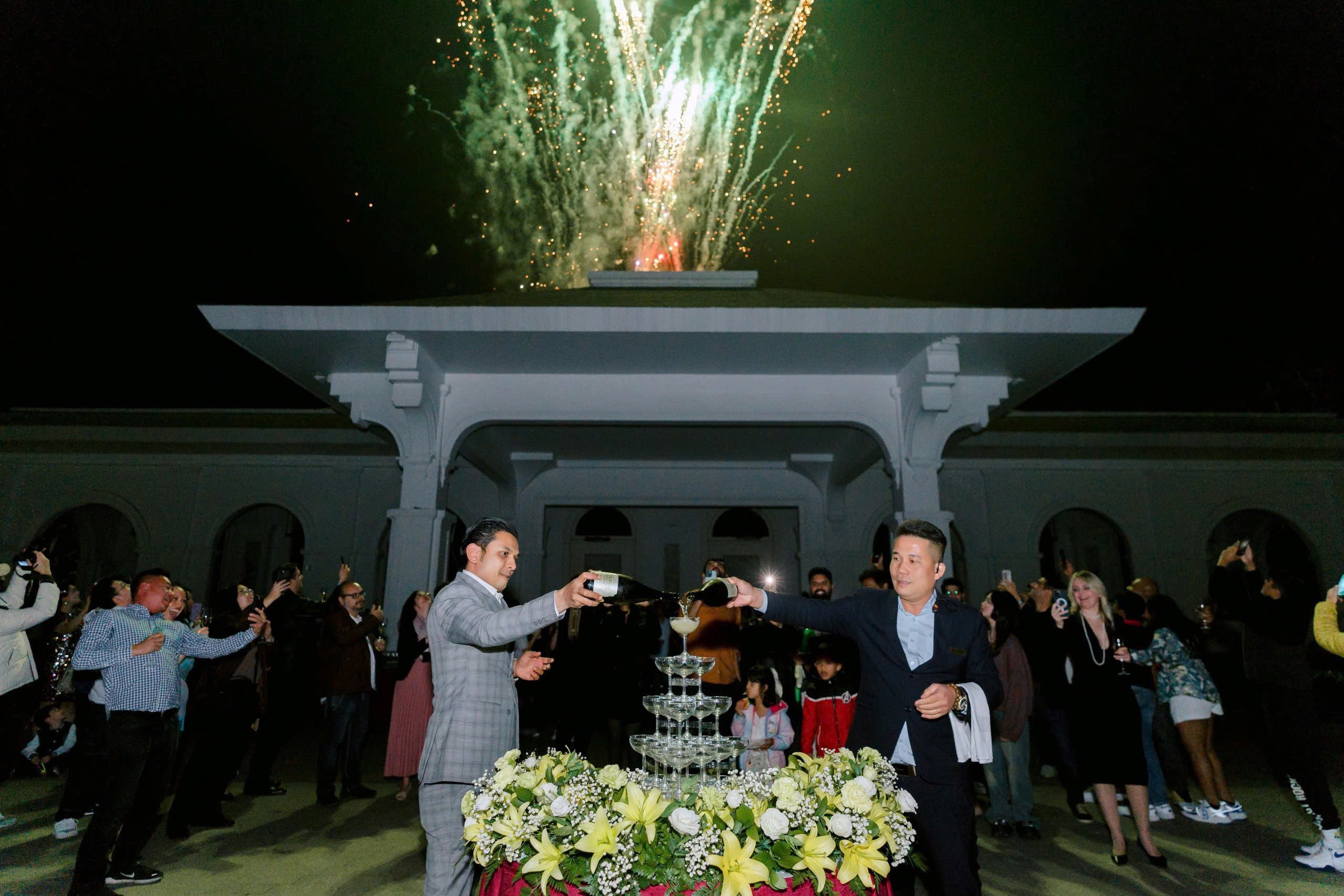 Doanh Nghiệp Trẻ