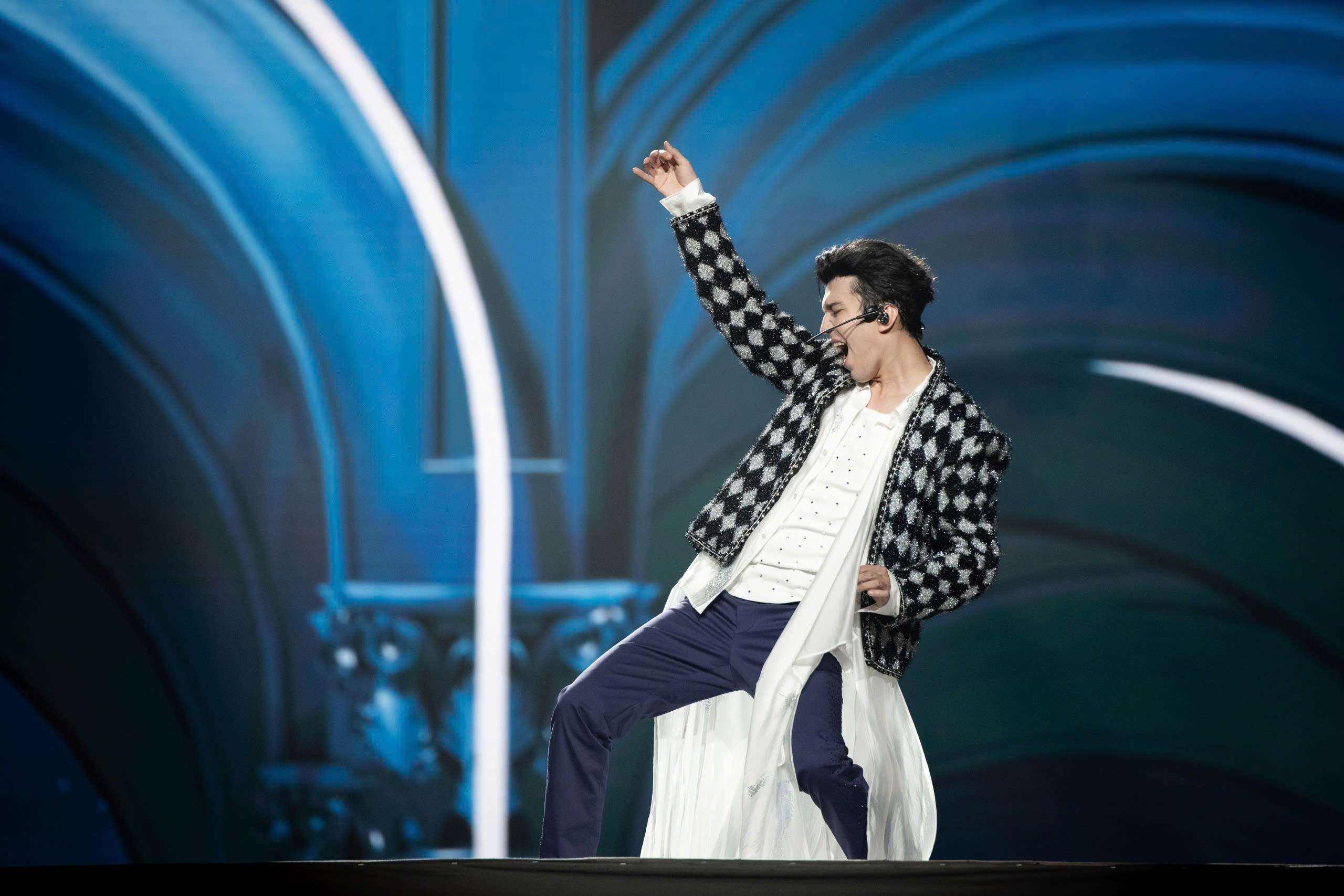 Alicia Keys, Aespa, Dimash cùng dàn sao Việt “đổ bộ” 8Wonder Winter 2025 4 4 2