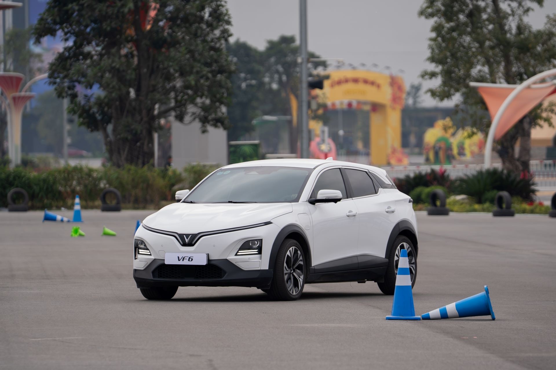 Doanh Nghiệp Trẻ