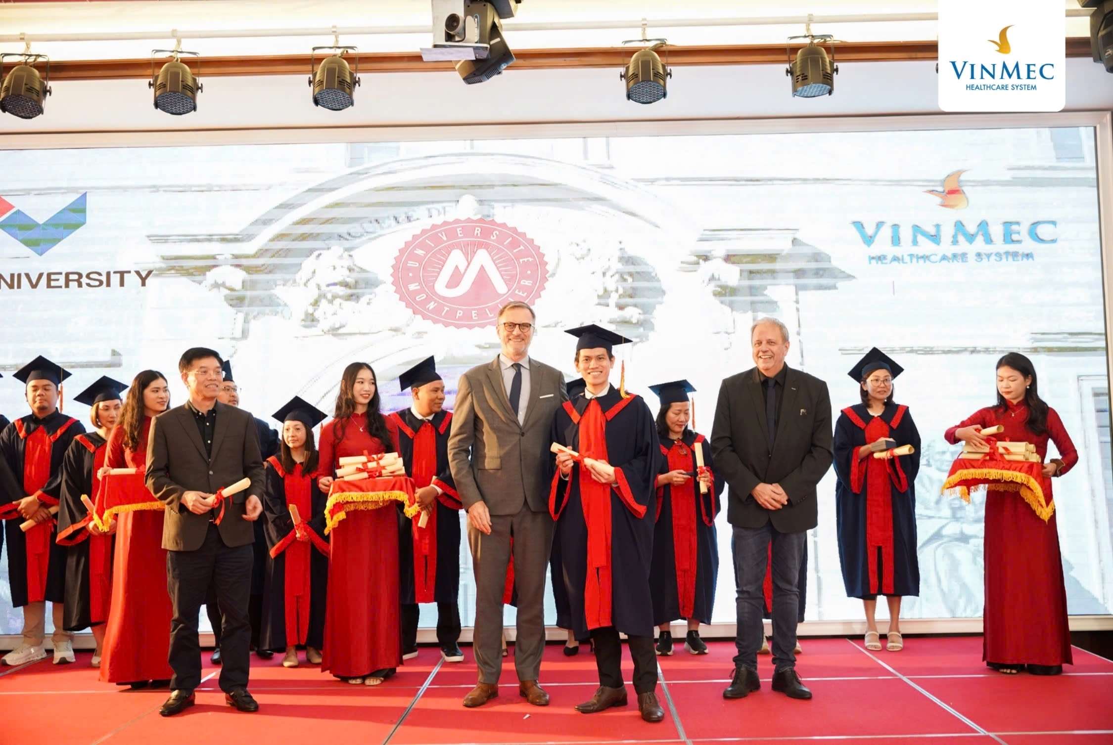 Doanh Nghiệp Trẻ